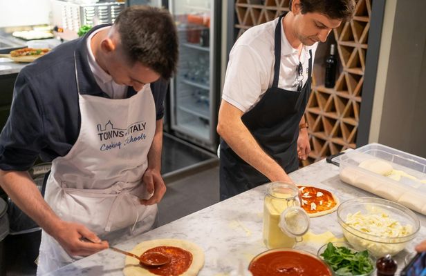 Gelato and pizza making class in Milan