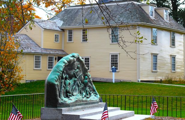 Lexington and Concord American Revolution Tour from Boston