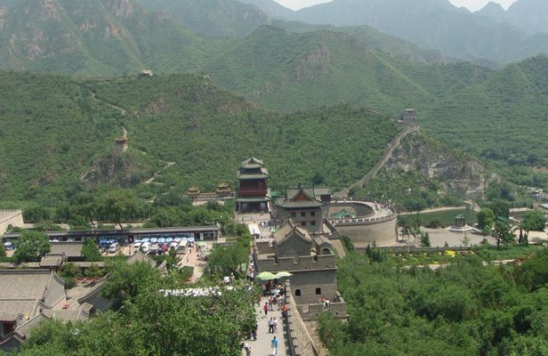 Juyongguan Great Wall and in-depth tour of Ming Tombs