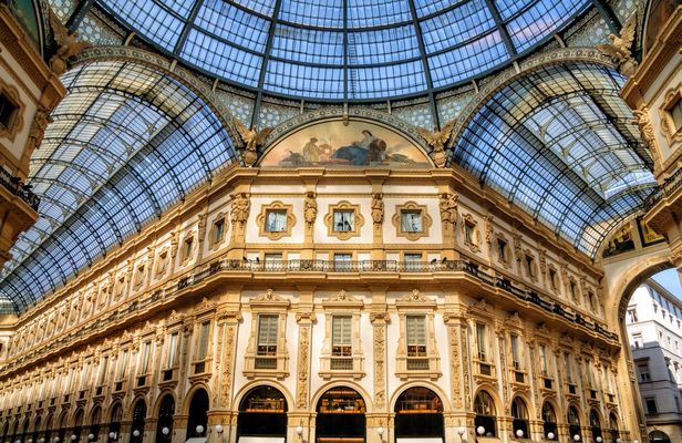 Guided walking tour of Milan highlights in a small group