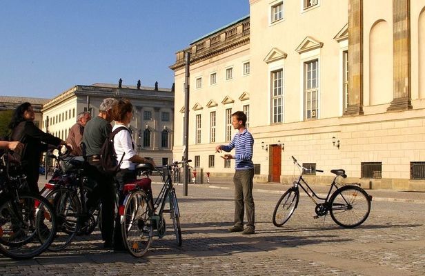 Best of Berlin guided bike tour