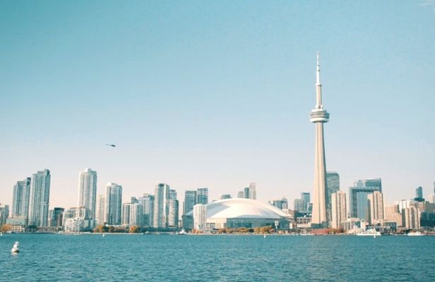 Best of Toronto walking tour with CN Tower and cruise