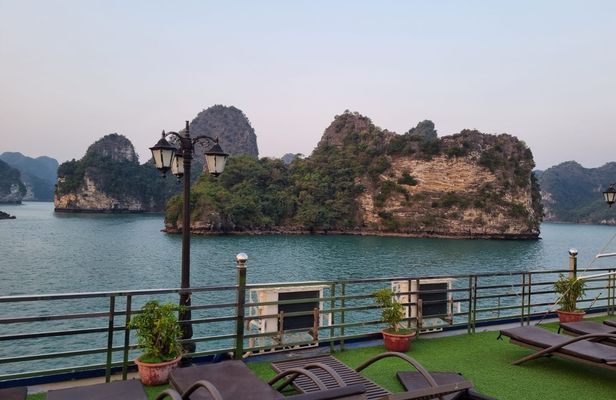 5-Day Half Board Unmissable Tour of Vietnam On a Budget