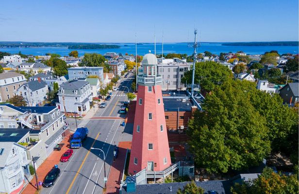 Self-guided driving and walking audio tour of downtown Portland