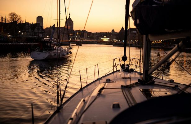Gdańsk Sunset Yacht Cruise with Welcome Drink