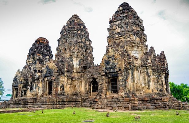 Full-day Ayutthaya and Lopburi guided tour from Bangkok