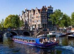 Canal Cruise and Jewish Cultural Quarter