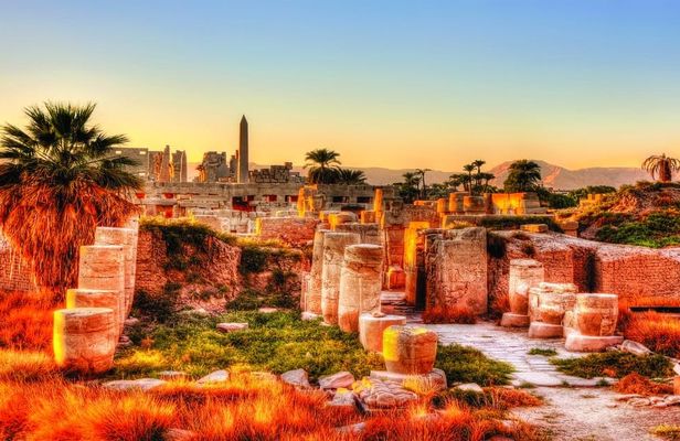 River Cruises Collection: Karnak and Luxor temples and Sphinx Avenue