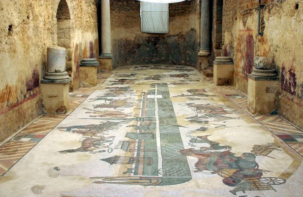 Skip-the-line guided tour of Villa Romana del Casale