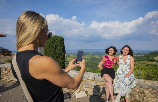 VIP small-group Tuscany Grand Tour: the best of Siena, San Gimignano, Chianti, Pisa