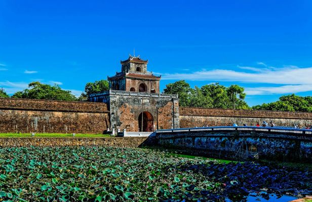 3-day trip to Hue, Vinh Moc and Paradise Cave from Da Nang