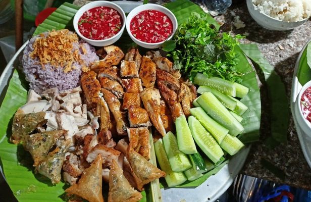 7 day 6 night guided tour with accommodation from Hanoi