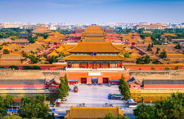 Beijing tour with imperial meal and chartered boat in Summer Palace