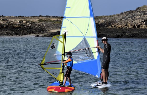 Half-day windsurf course in Corralejo