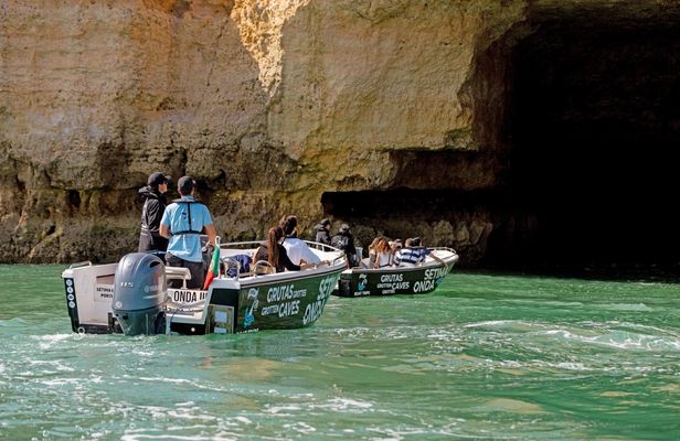 2-hour boat trip to hidden caves and beaches from Armação de Pera