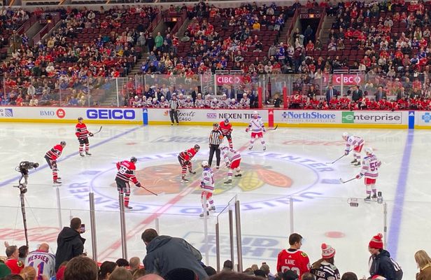 Chicago Blackhawks NHL game ticket at United Center