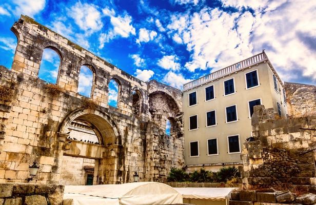 Split old city and Diocletian's Palace private morning tour