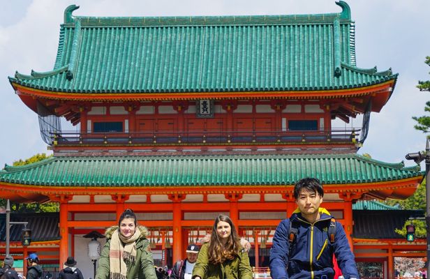 Kyoto historical cycling tour with the Golden Pavilion