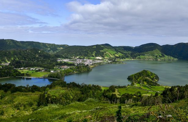 Private São Miguel highlights tour
