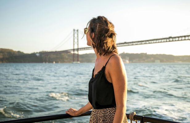 Lisbon sunset river cruise with live music