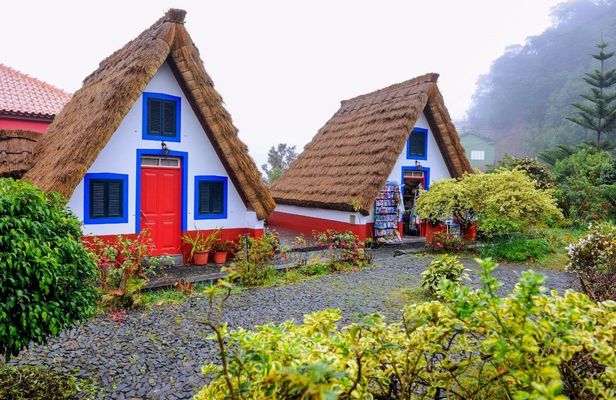 Madeira Island East private tour with Santana visit