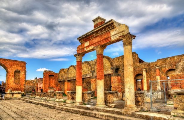 Pompeii, Herculaneum and Vesuvius audioguided tour from Pompeii