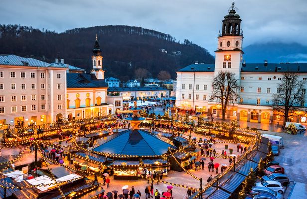 Salzburg Christmas Market tour with a local
