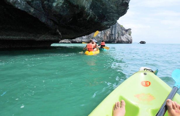 Guided kayaking adventure with lunch in Angthong Marine Park