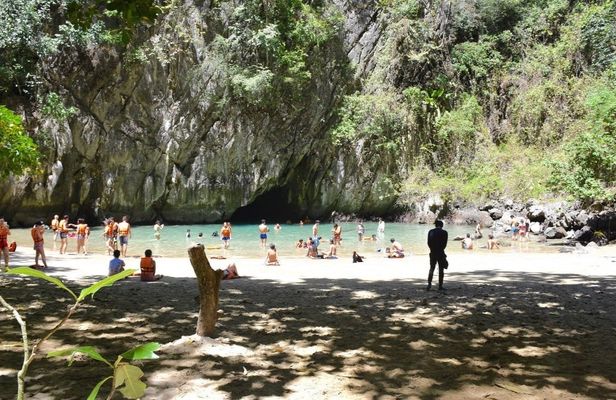 Big boat snorkel tour to 4 islands and Emerald Cave from Koh Lanta