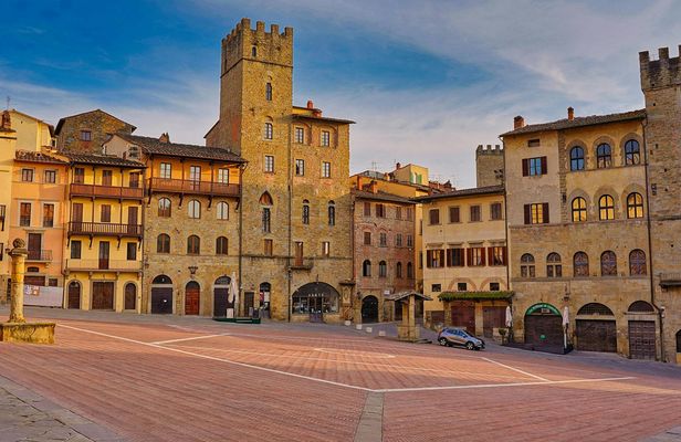 Arezzo group walking tour