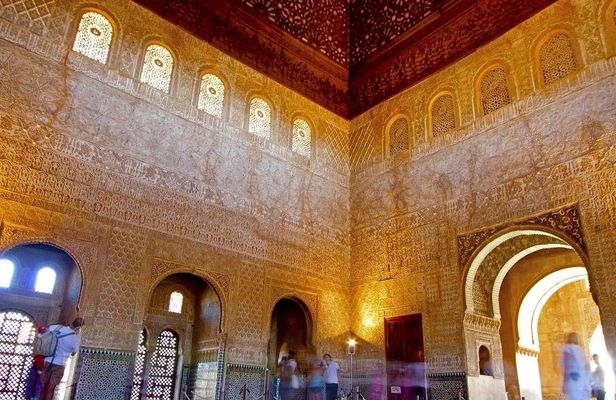 Alhambra, Granada Cathedral and Royal Chapel guided tour in English
