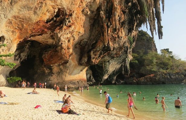 Full-day boat tour to 4 Islands around Krabi from Phuket