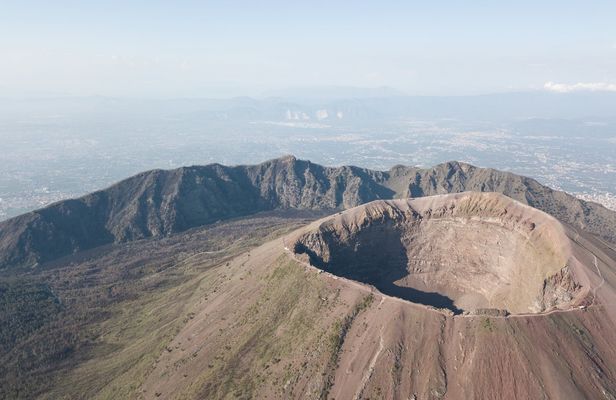 Vesuvio and Herculaneum transfer and skip-the-line tickets from Naples