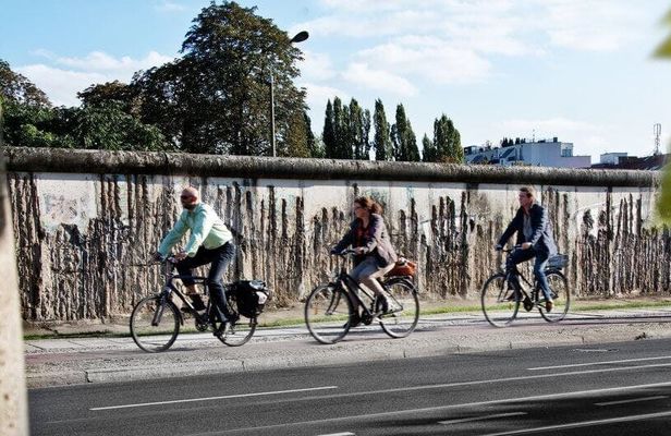Berlin Wall-Third Reich private bike tour