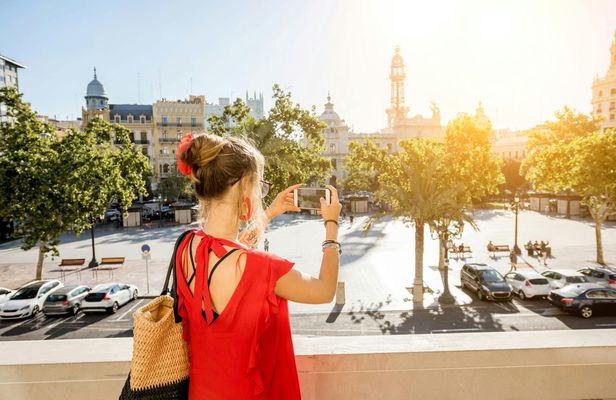 Guided tour of the most instaworthy spots in Valencia with a local