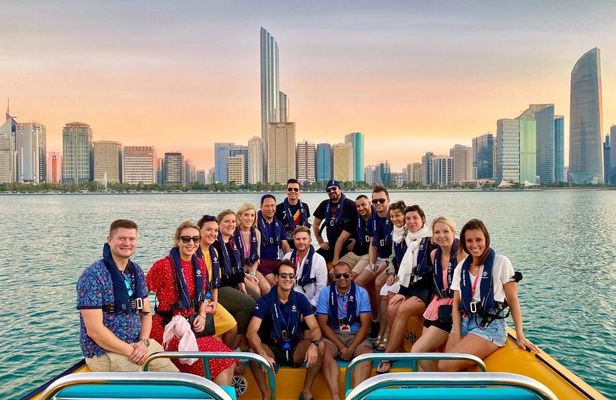 Abu Dhabi 60 minutes Corniche tour