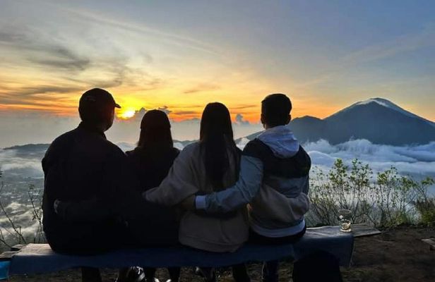 Bali: Mount Batur Sunrise Trekking with Coffee Plantation