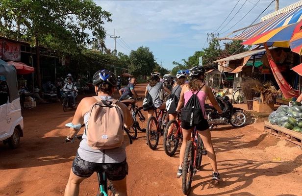Half-day Siem Reap countryside bike tour with guide