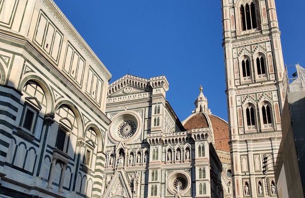 Guided walking tour of Florence with Accademia Gallery