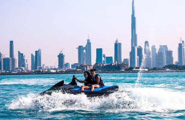 Jet ski ride in Dubai with views of Burj Khalifa and Burj Al Arab