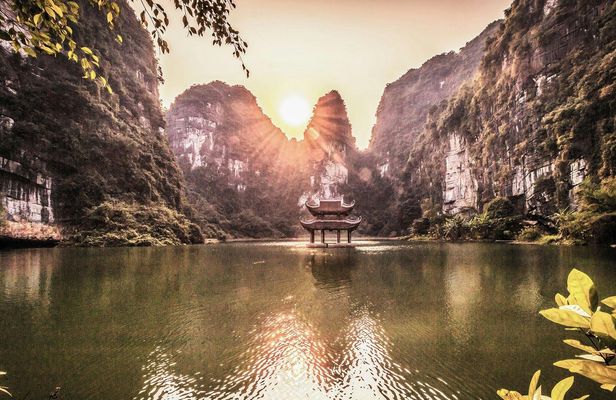 Ninh Binh day tour with Bai Dinh, Trang An and Hang Mua from Hanoi