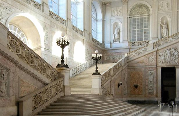 Naples Royal Palace and Monumental Area Private Guided Tour