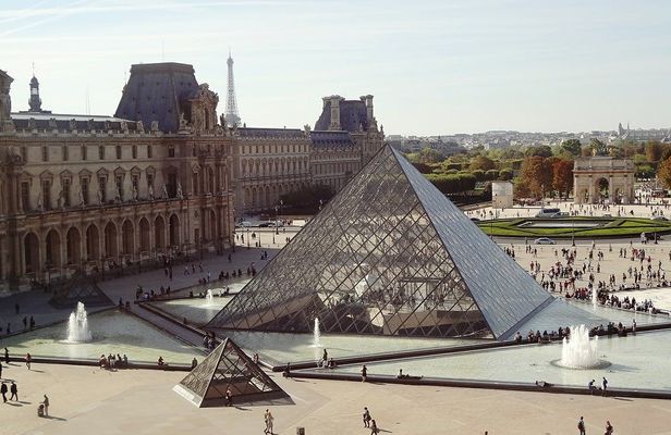 Skip-the-Line Guided Tour of Louvre Museum