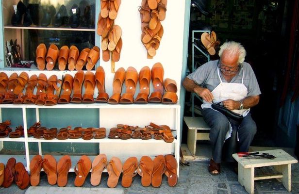 Off the beaten track private guided tour from Rethymno