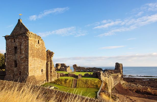 St. Andrews Cathedral and Dundee from guided tour Aberdeen