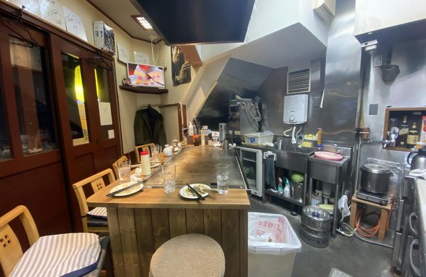 Hiroshima bar hopping food tour