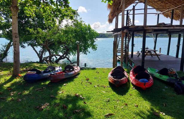 Bacalar lunch and lagoon guided tour
