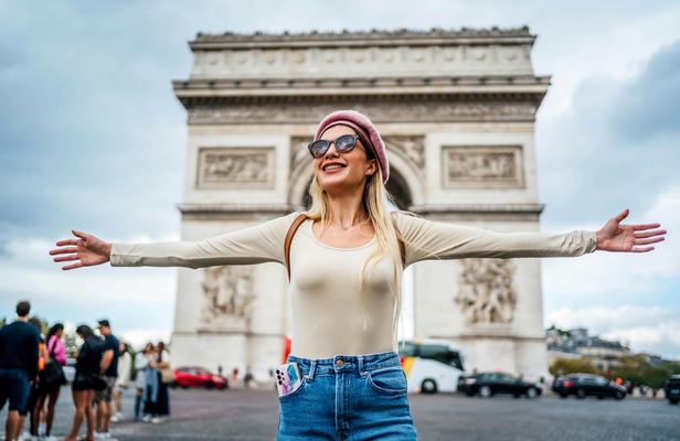 Paris Photoshoot Tour The Big 3: Eiffel Tower, Arc De Triomph and Seine