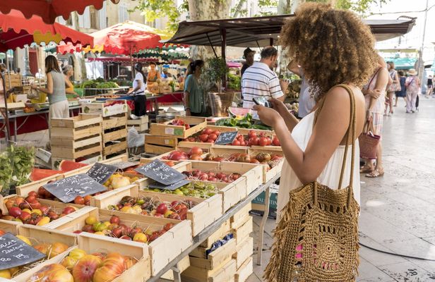 Luberon markets and villages from Aix en Provence