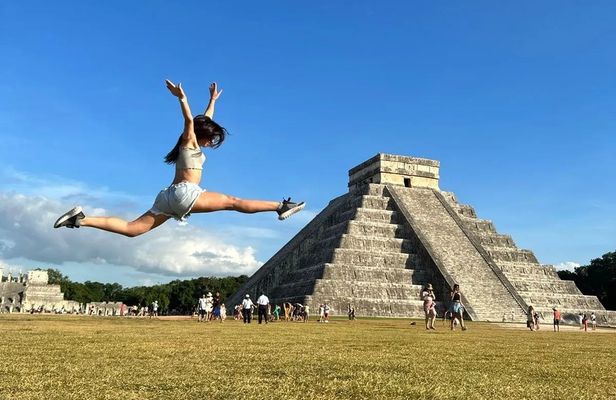 Chichen Itza and Valladolid guided tour with buffet lunch